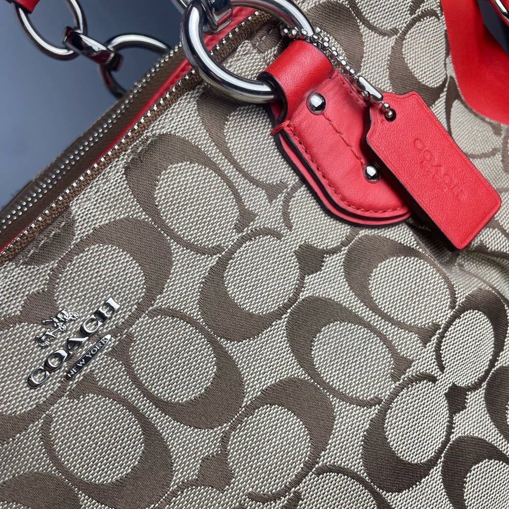 $25 LS Coach Colette Red & Khaki Signature Carryall w/COA - Picture 10 of 16